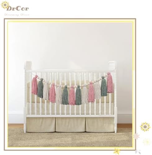 DrCor Boho Pink Sage Green Tassel Garland