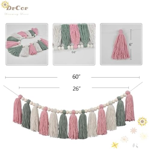 DrCor Boho Pink Sage Green Tassel Garland