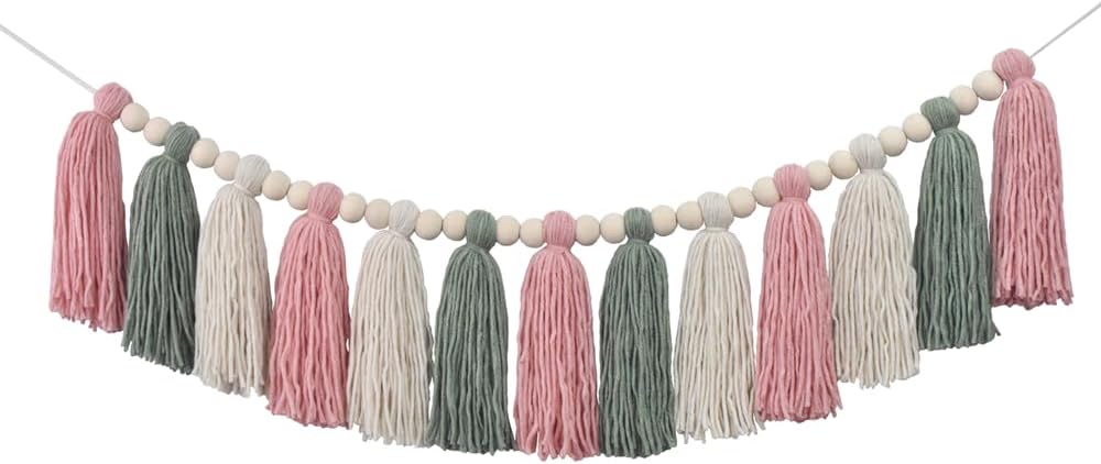 DrCor Boho Pink Sage Green Tassel Garland