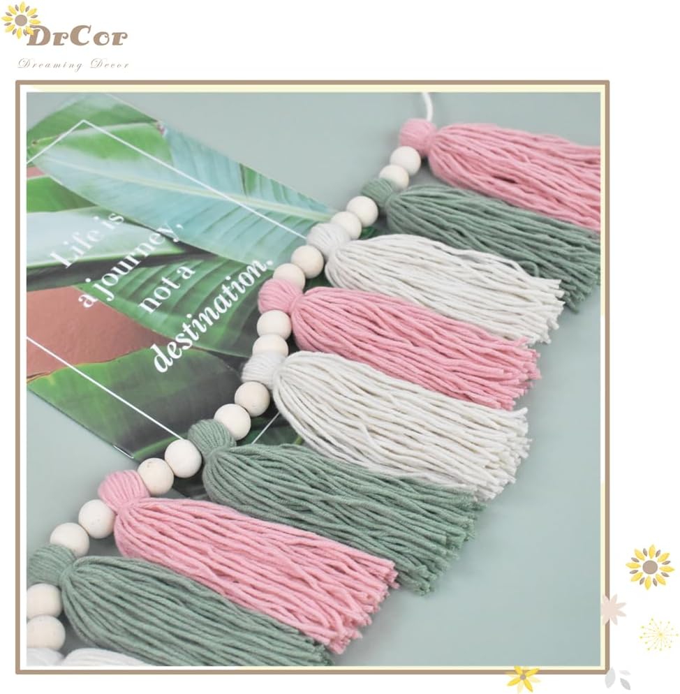 DrCor Boho Pink Sage Green Tassel Garland