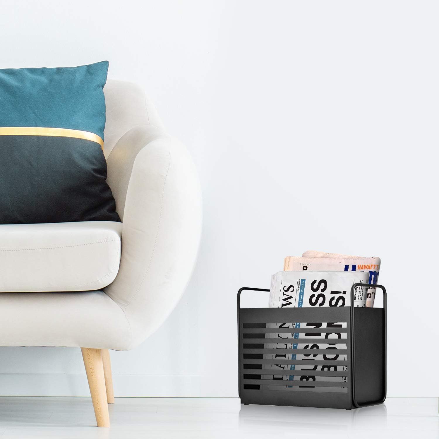 Stylish Magazine Rack with Rubber Base