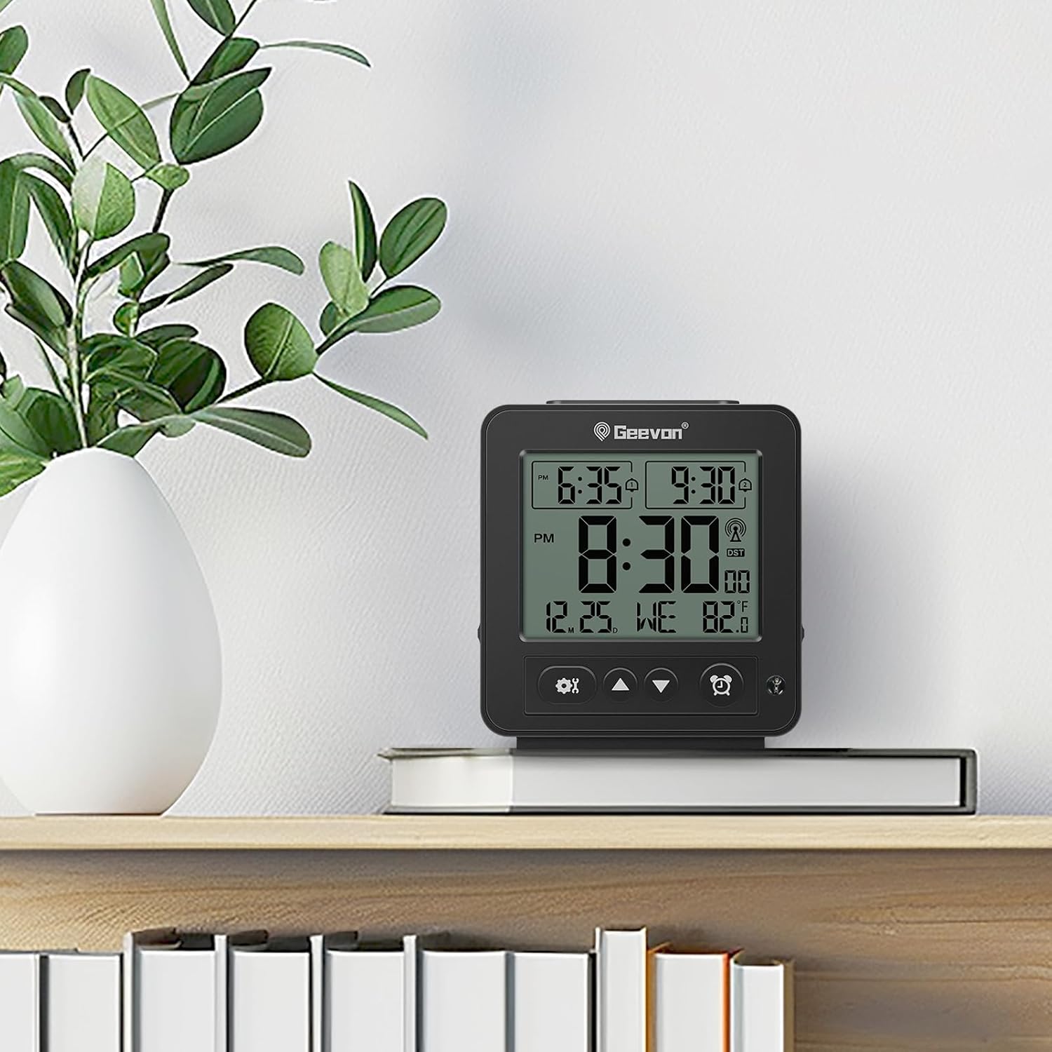 Geevon Small Atomic Alarm Clock with 2 Alarm and Temperature Monitor