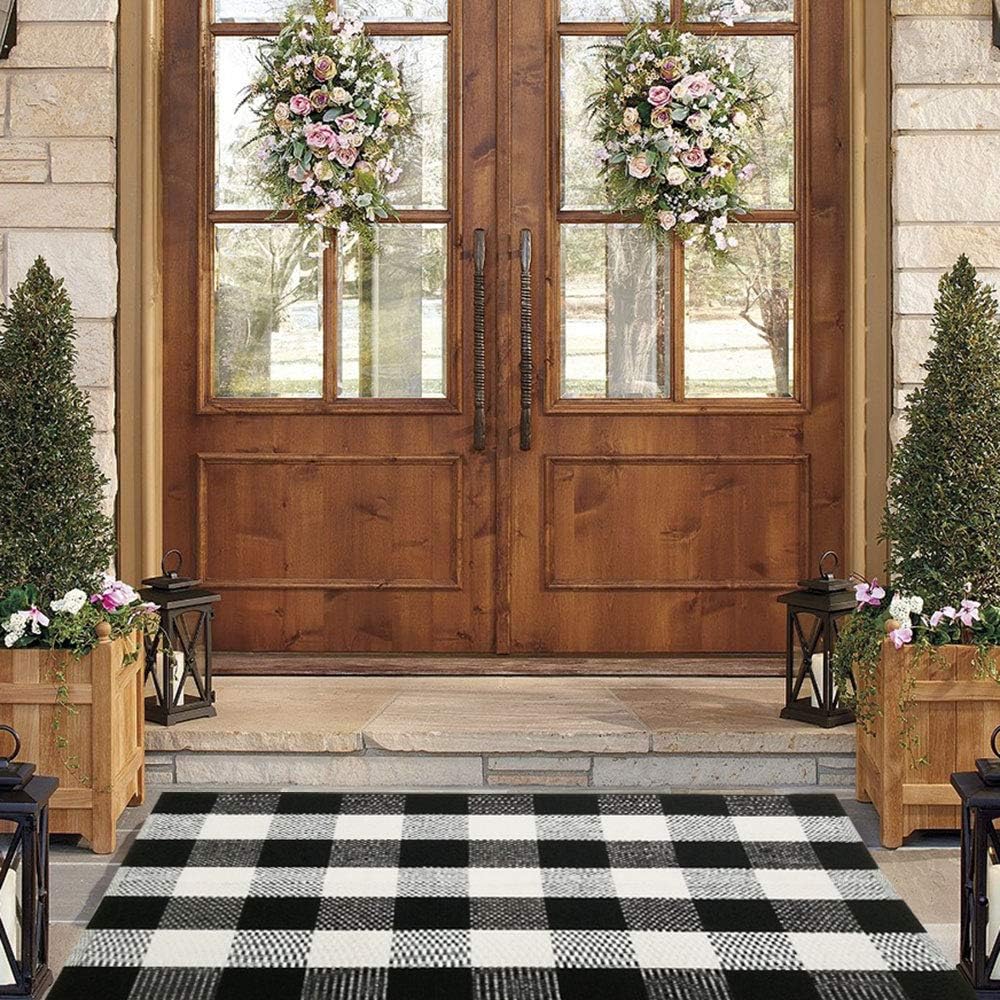 Buffalo Plaid Outdoor Rug 24 x 37 Black White Check