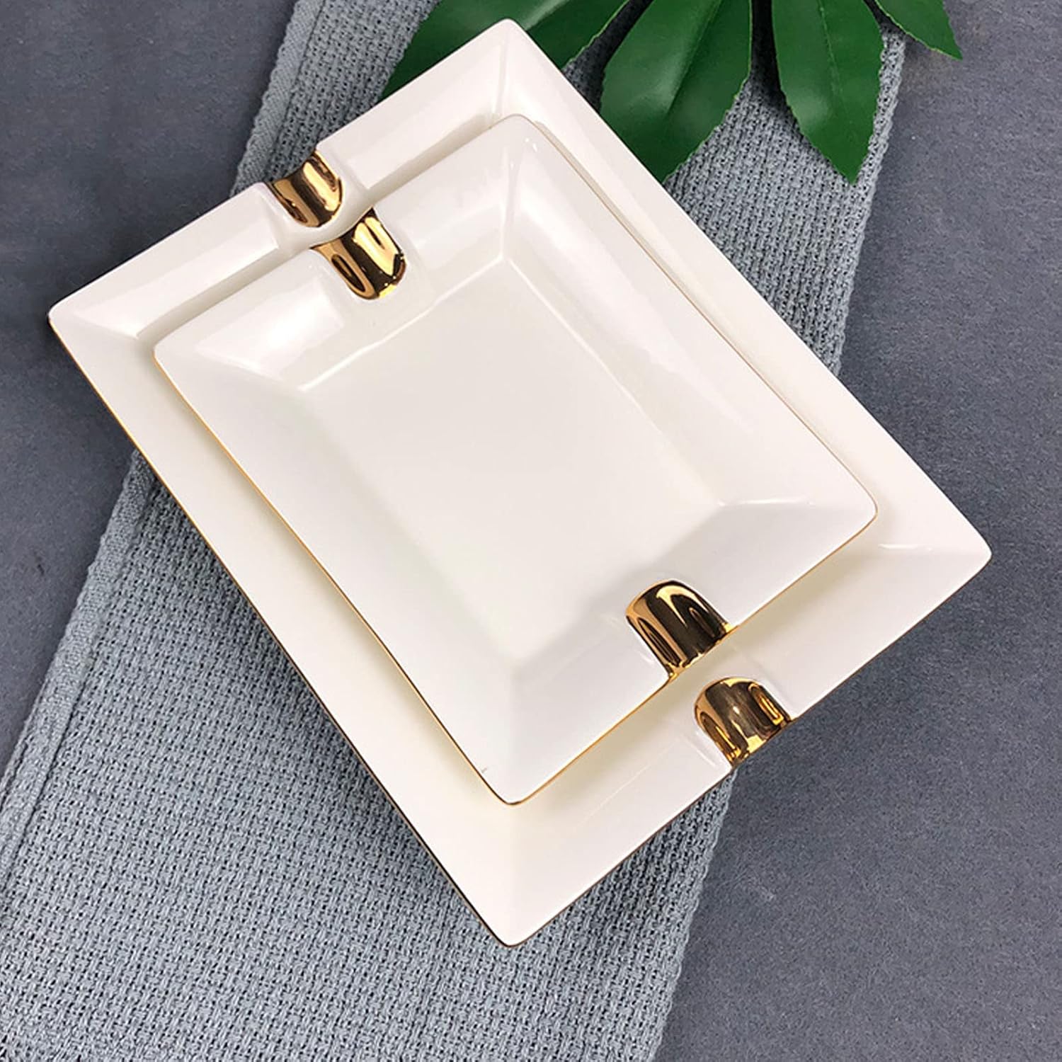 VOVCAMLS Ceramic Ashtray Square White Large