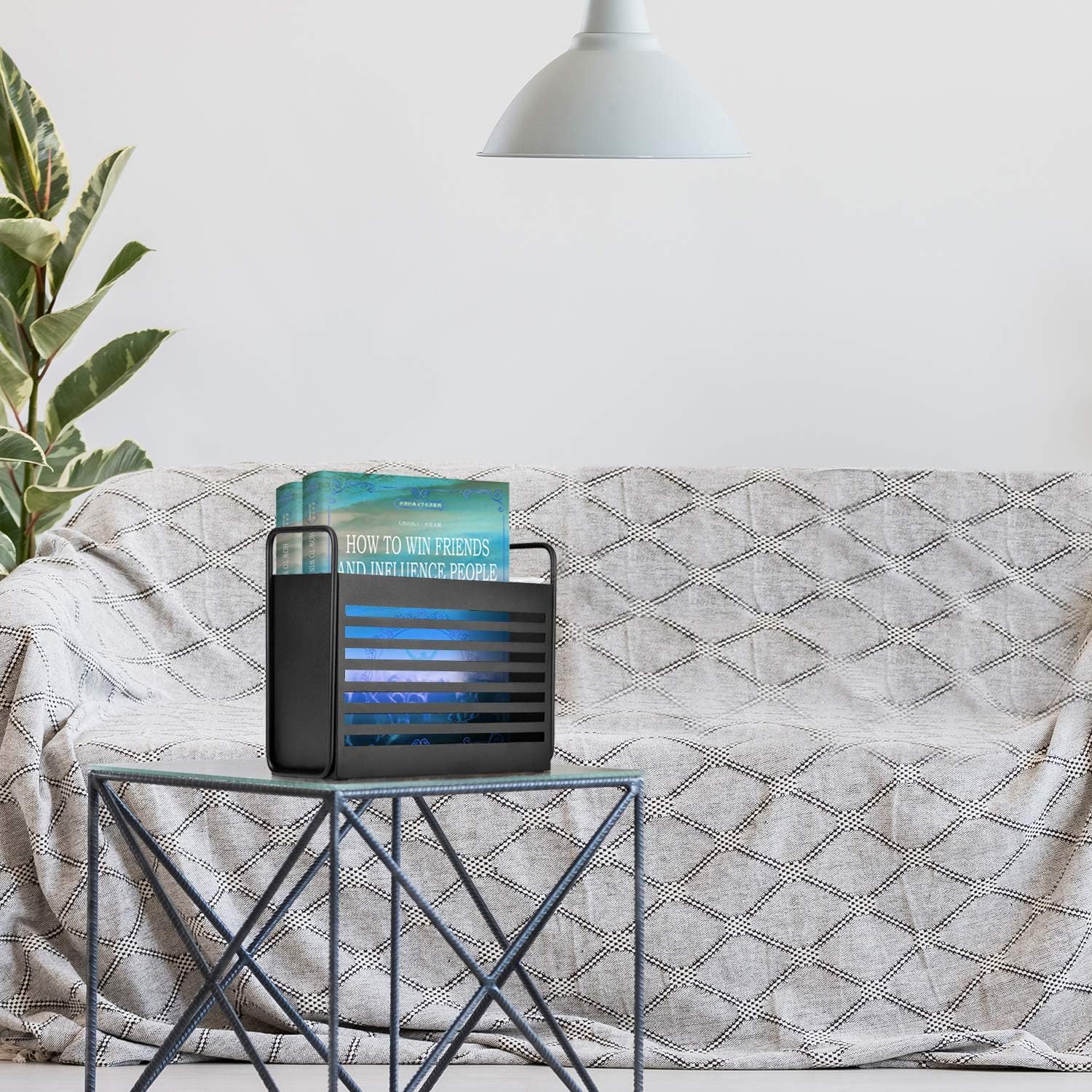 Stylish Magazine Rack with Rubber Base