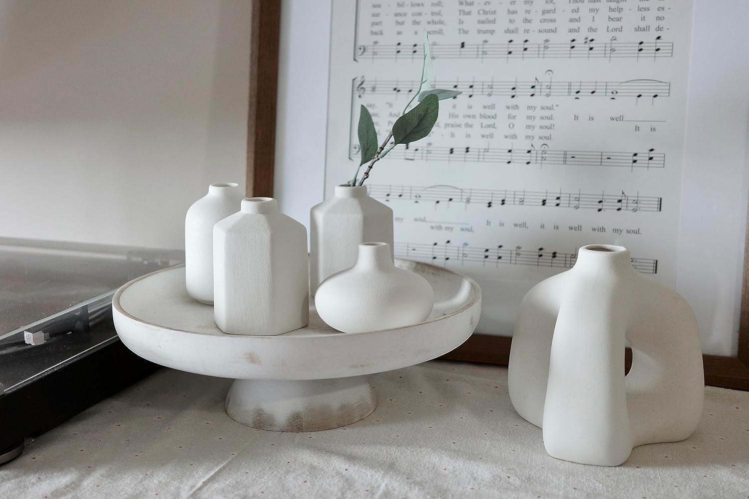 Carrots Den - Set of 6 White Ceramic Donut Bud Vases
